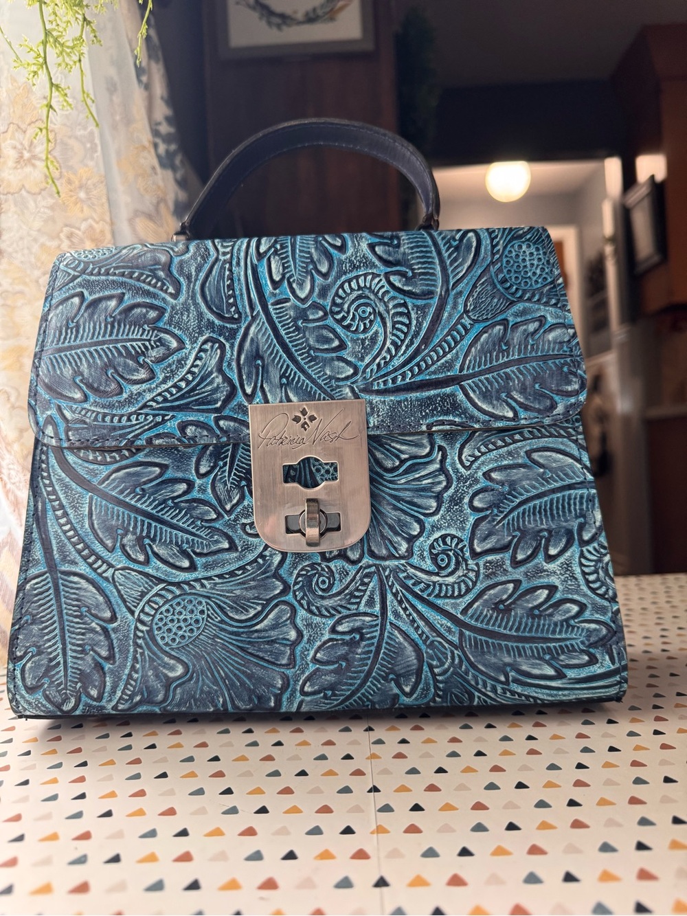 Shoulder Bags - Picture 9 of 12